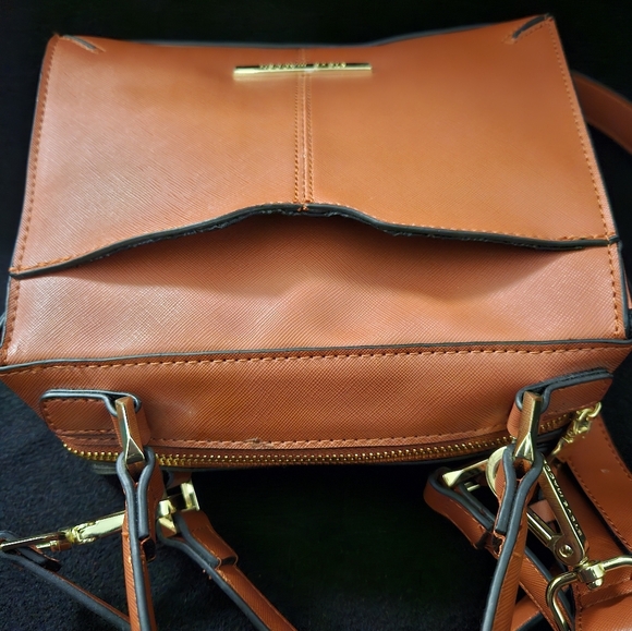 Super Cute Steve Madden Burnt Orange Shoulder Bag - Picture 13 of 16